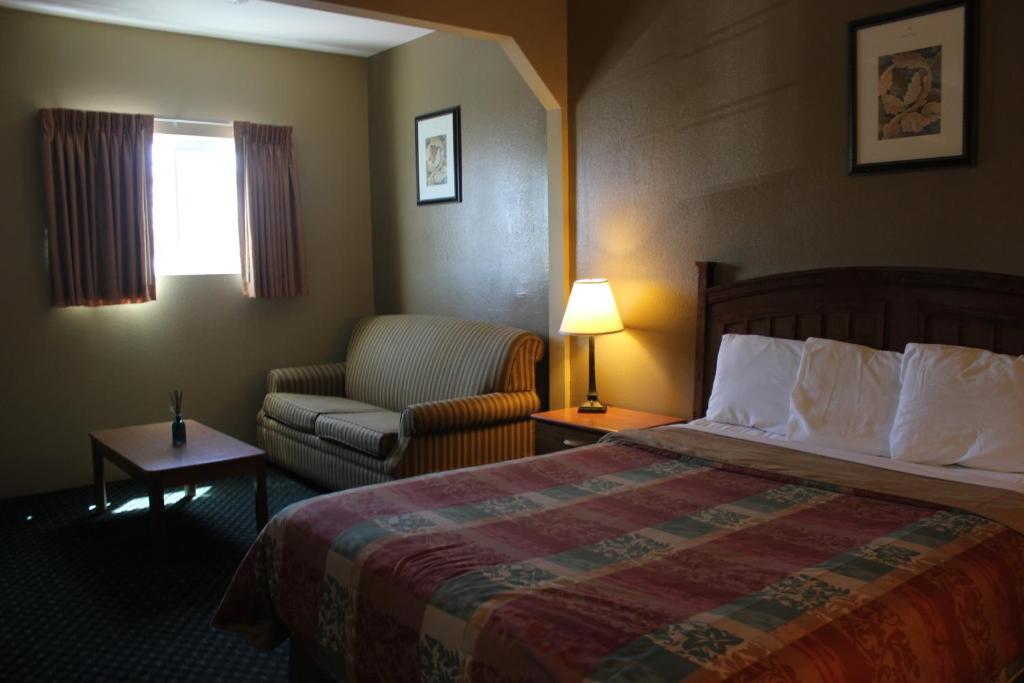 Holland Inn And Suites Taft Екстериор снимка